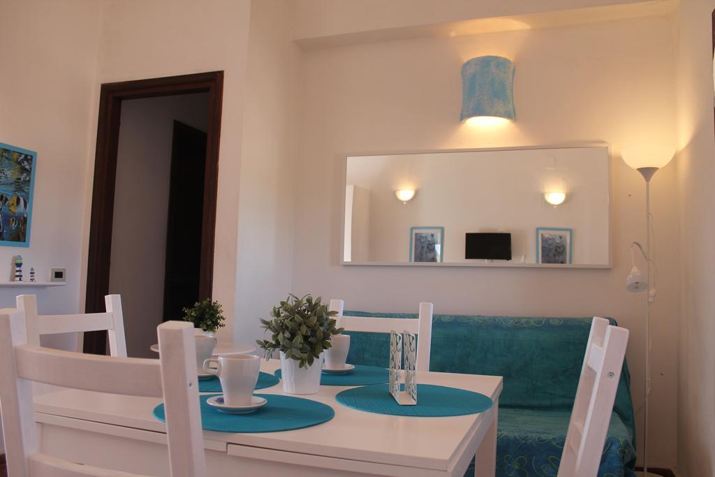 Apartamento La Marmorata Vacation House Santa Teresa Gallura Habitación foto
