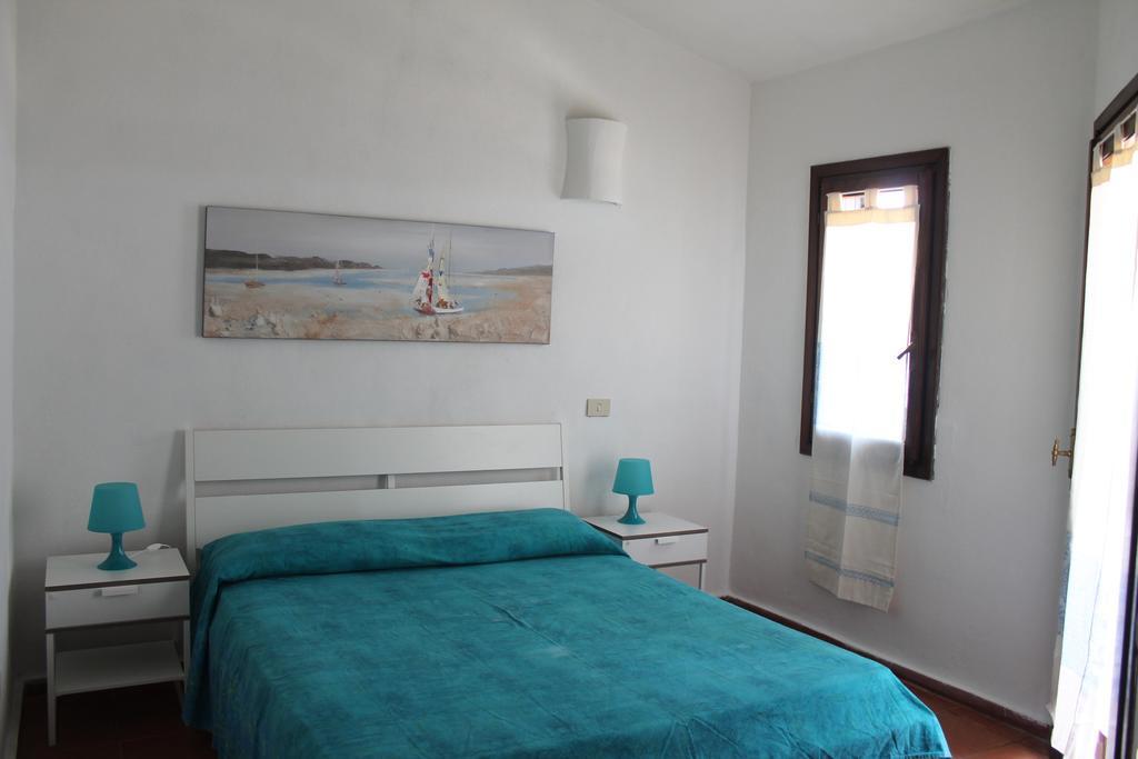 Apartamento La Marmorata Vacation House Santa Teresa Gallura Habitación foto